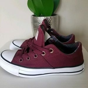 Womens sz6 Burgundy Madison Converse All*Star